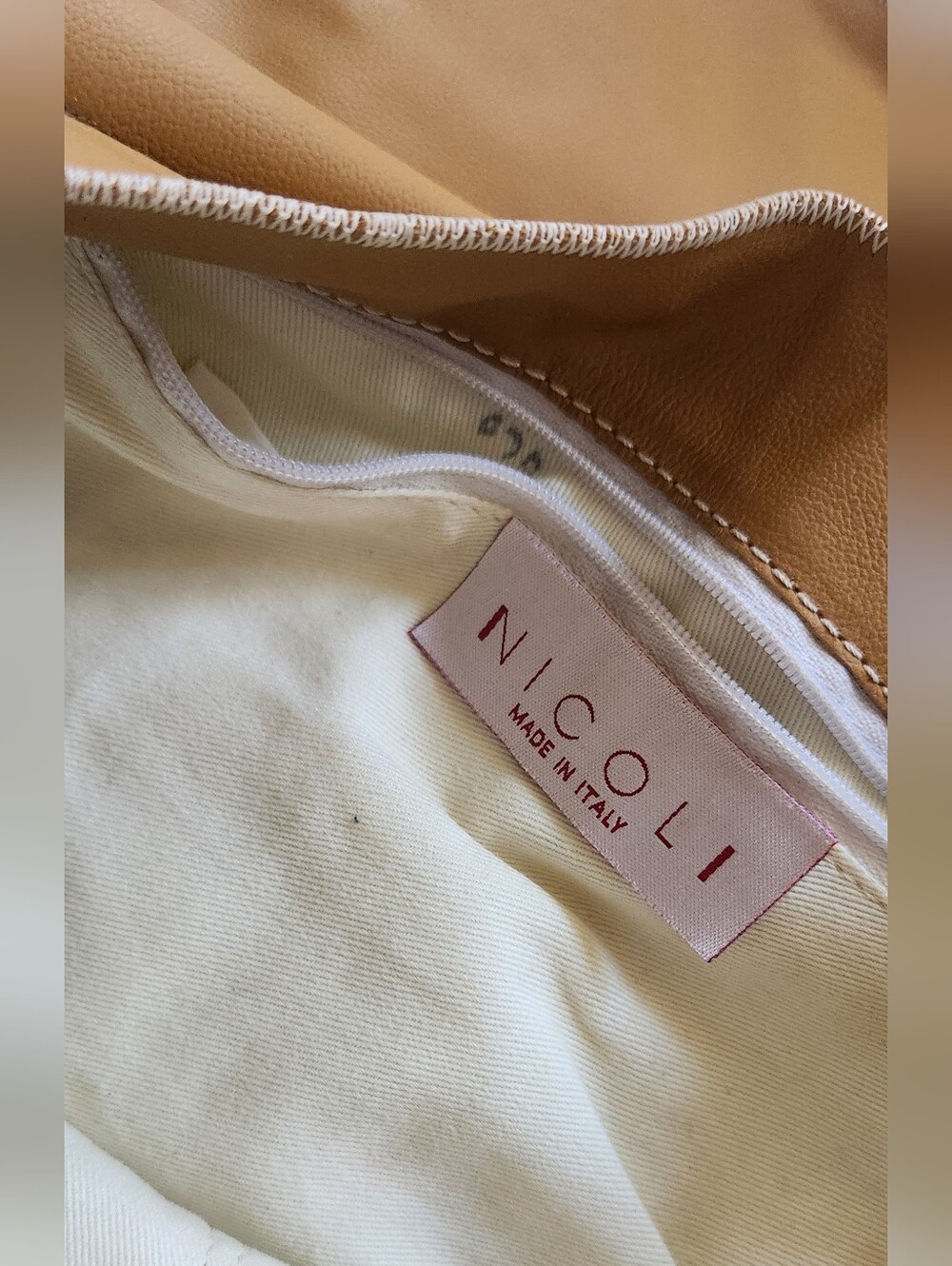NICOLI Beige Leather Shoulderbag - Picture 3 of 3